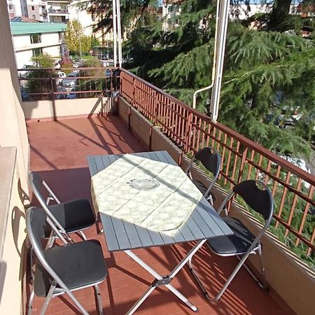 סקנדיצ'י Quiet And Comfortable House With Easy Parking מראה חיצוני תמונה